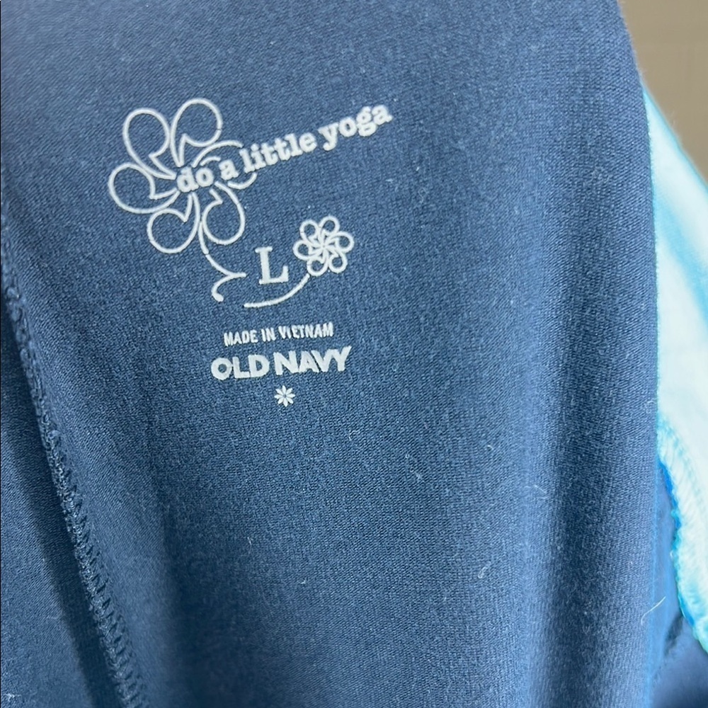 Y2K Vintage Old Navy Blue and Navy Yoga Pants - Picture 3 of 3